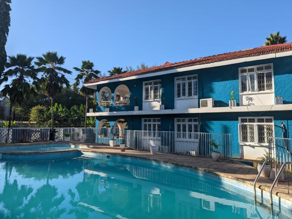 Gallivanters Hostel Dar es Salaam Bagian luar foto