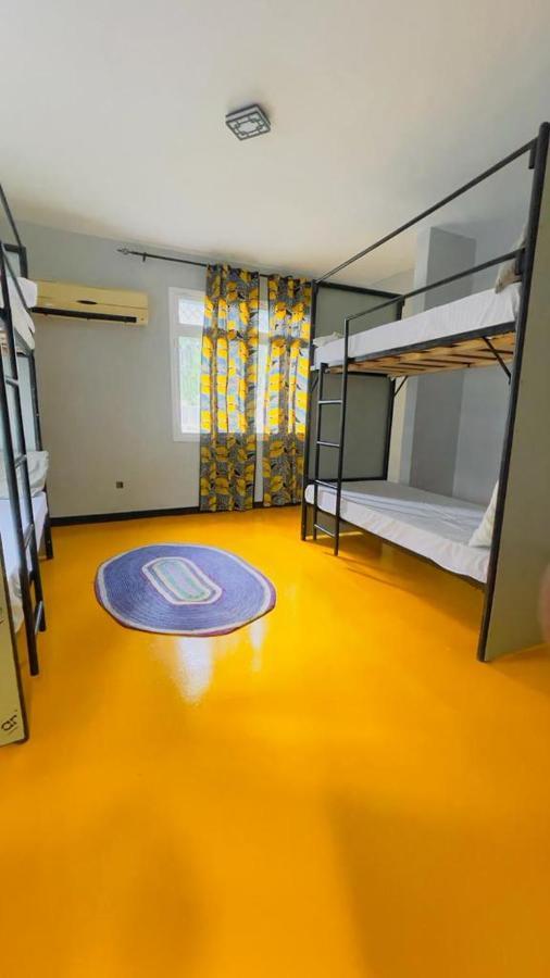Gallivanters Hostel Dar es Salaam Bagian luar foto