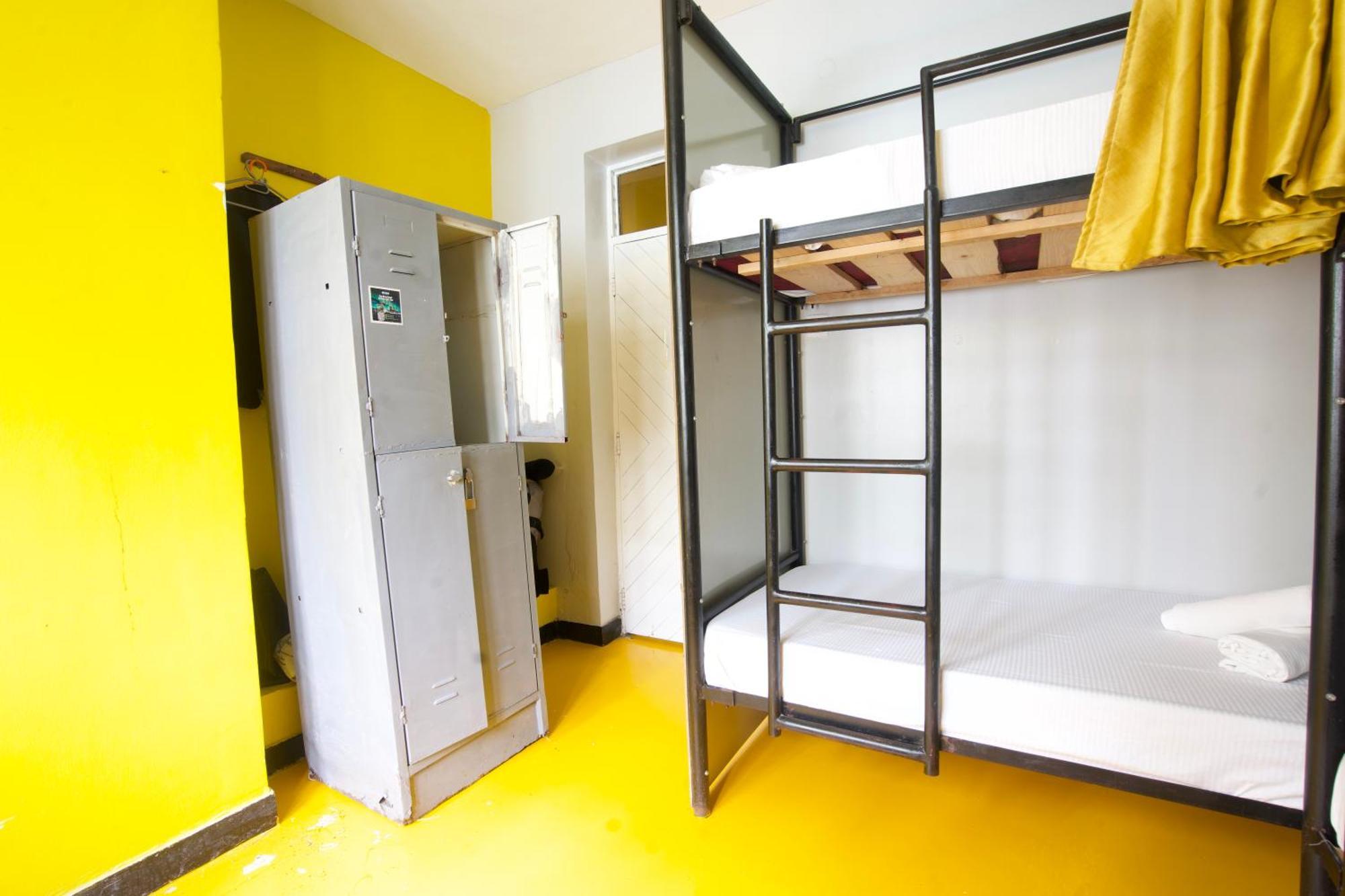 Gallivanters Hostel Dar es Salaam Bagian luar foto